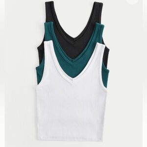 Set of Hollister Basic Tanks (4)